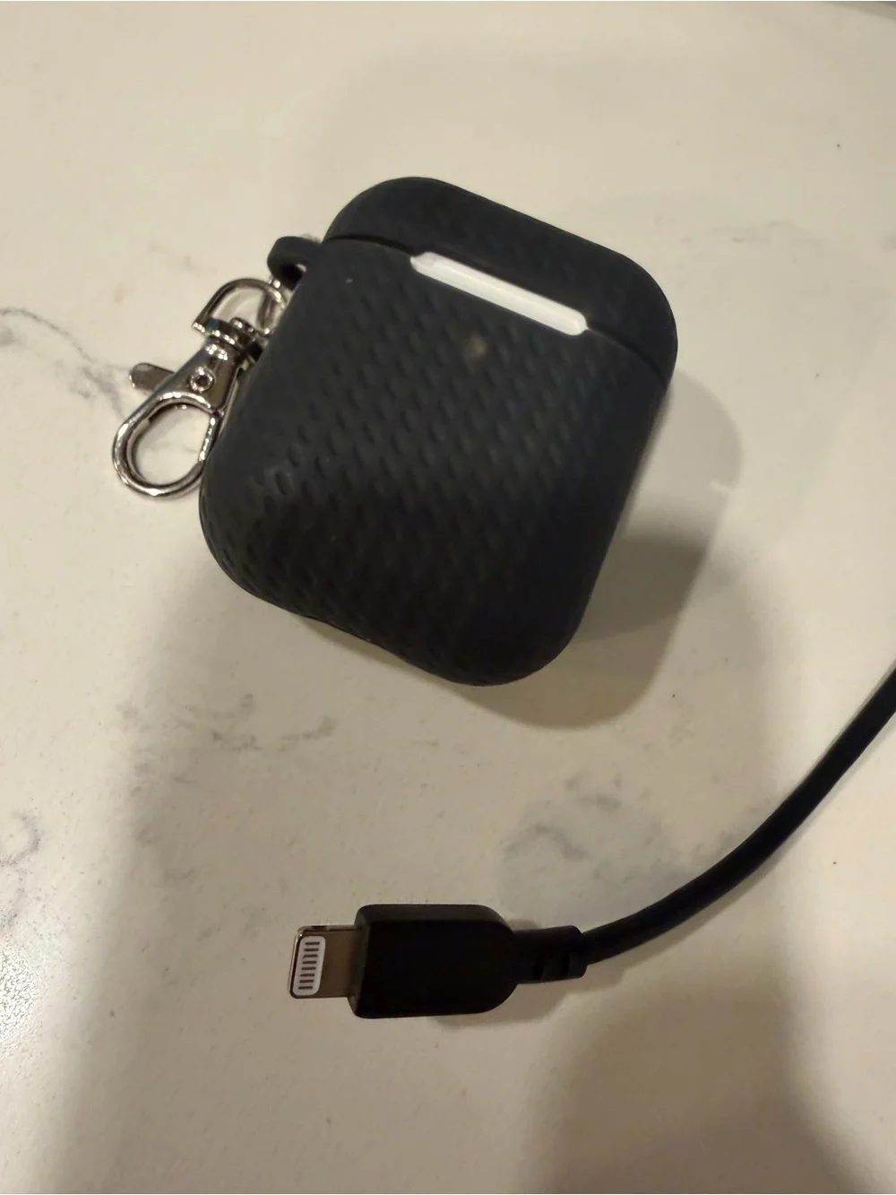 Apple AirPods with Wireless Charging Case
